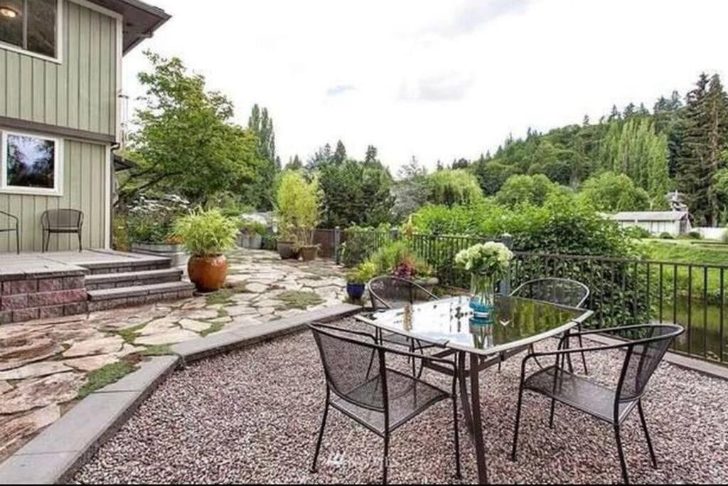 Bothell River House Экстерьер фото